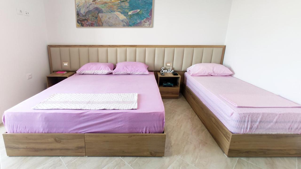 Villa Luelfa Durres Exterior photo